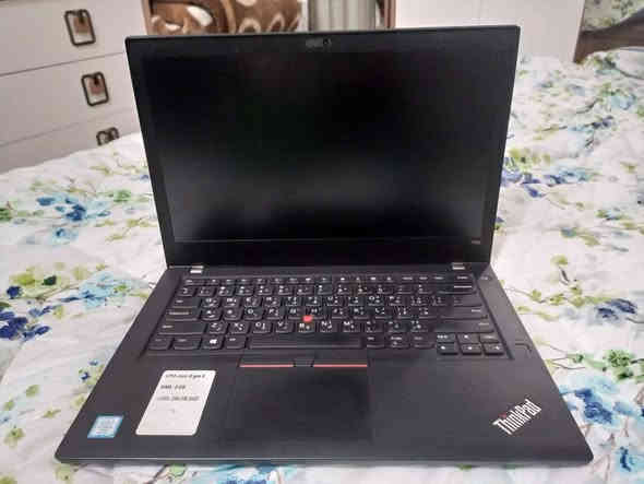 لابتوب Lenovo الجيل الثامن للبيع
المعالج core i5 الجيل الثامن
رام 8 كيكا DDR4
هادر 265 كيكا SSD
كرت الشاشه Intel Uhd 630 حجم 4 كيكا
الشاشه حجم 14 انج ضد التوهج دقة fhd 1920x1080 
باتري ليثيوم 6 خلايا  شحن سريع 65 واط والباطرية ممتازة وشاحن تايب سي 
كامره دقة hd تحتوي قفل فتح وغلق الكامرة 
بصمة اصبع نضام حماية 
 منفذ تايب سي و رام  وhdmi وباقي المنافذ   الحاسبه كلش نضيفه وحلوه
السعر 300 الف
للتواصل / ***********
