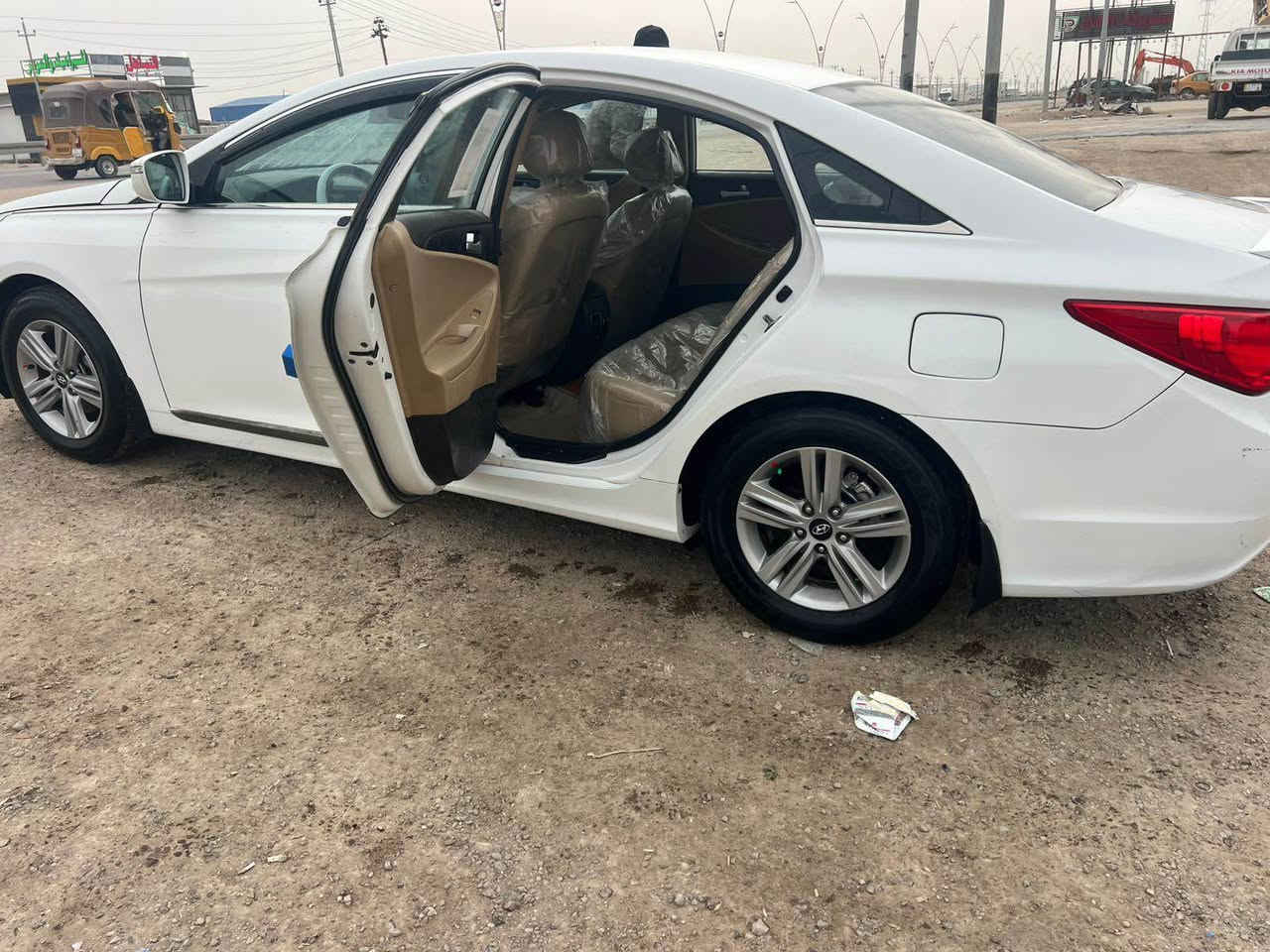 سوناتا 2013 خليجي مكينه ألفين دوش بيه حدث تكتك باب وجاملق قفل قفل 125
الموقع بلبصرة 
بسمي مداور ثاني يوم ماشيه 108
*********** Singapore
