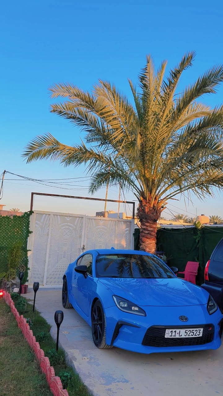 سلام عليكم تويوتاGR86 2022فول مواصفات بريميوم كير أوتوماتيك ماشية 39كم 3قطع صبغ بدون دواخل سيارة جاهزة من كلشي رقم بغداد هزة جديده السعر 160 قفل للتواصل واتساب ***********
