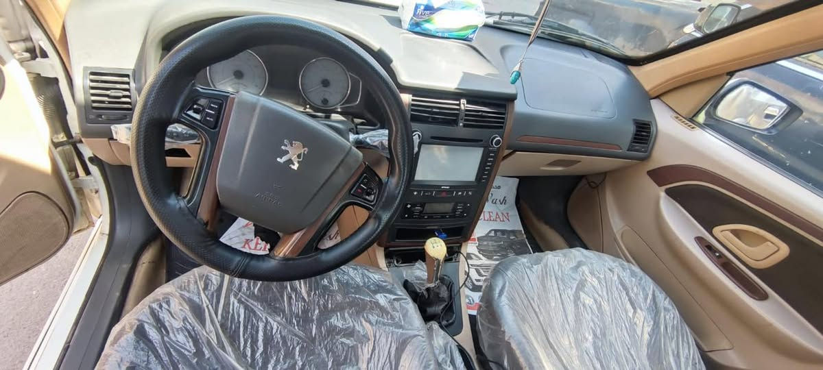 سلام عليكم بيجو بارص البيع مديل 18 سياره بيهه صبغ بل باب كد شبر بس بدون معجون ودواخل والجاملغ الخلفي هم بي صبغ كد شبر هم بدون معجون ودواخل والباقي مكفول من كلشي سياره تبريد ثلج مكينه خير من الله صدر جديد سياره باسمي عليهه غرامه تنزل من السعر 
السعر (65) وبيهه مجال مامتواجد ع الفيس

مكان سياره بغداد مدينه الصدر


**إذا كنت صاحب هذا الإعلان وتريد حذفه لأي سبب، رجاءا أرسل رسالة إلى الدعم الفني**