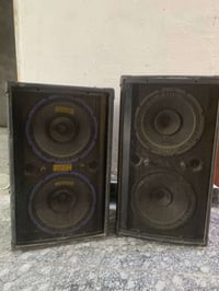 سماعات زوج للبيع جدد شرط الفحص السعر 250. وبيهه مجال بسيط.  رقمي . 077...