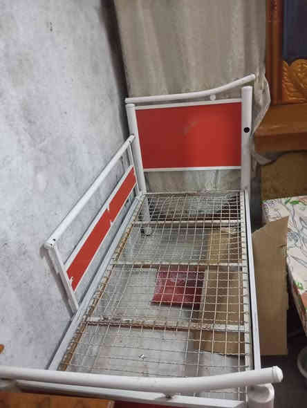 سرير طفل للبيع نضيف
يحمل طفل من عمر 3 سنوات الى 10 سنوات سعر 55 الف مكاني ناصريه سجن الصلااحي رقم الهاتف *********** وتساب
