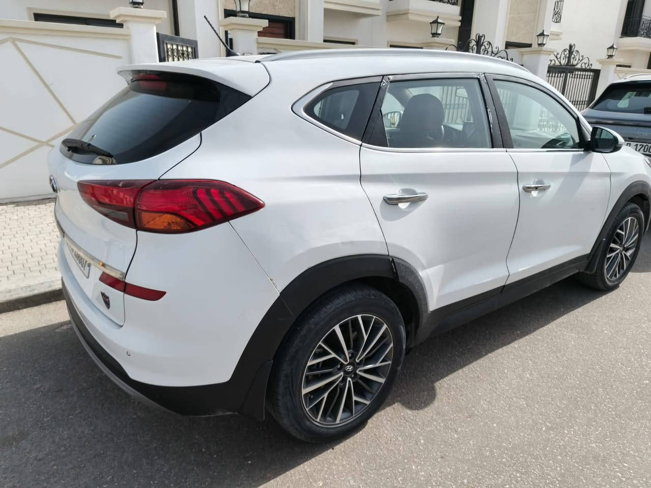 سلام عليكم
توسان للبيع فقط 2020خليجي
لايت ٥ عدسات معروفه مواصفاتها ميحتاج ذكرهن  محرك ٢٠٠٠ دوش رقم بغداد دولي تحويل مباشر سونارها مرفق وياها
سعر ١٤٥ وبيها مجال 
 غير متواجد ع الفيس اتصل ***********
#الجميع
