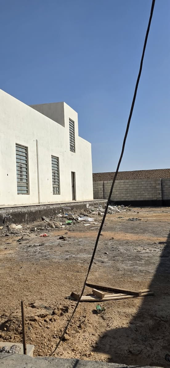 يوجد بيت للبيع في منطقة زنكورة يتكون من غرفتين وصاله ومطبخ حار وبارد وصاله وديوان وصحيات داخليه وخارجية مساحة البناء 250 المساحه الكلية 750 للإستفسار خاص


**إذا كنت صاحب هذا الإعلان وتريد حذفه لأي سبب، رجاءا أرسل رسالة إلى الدعم الفني**