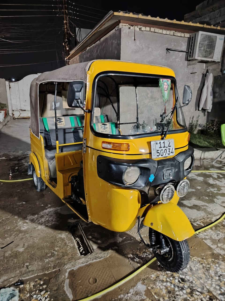 سلام عليكم تكتك للبيع  2020 كفالة عامة لاا دوس ولاا ضربة لاا صبغ تخم تاير جدد بسمي رقم نكليزي { ((***********)) ( مكان بغداد فلكت حي نصرر) )
