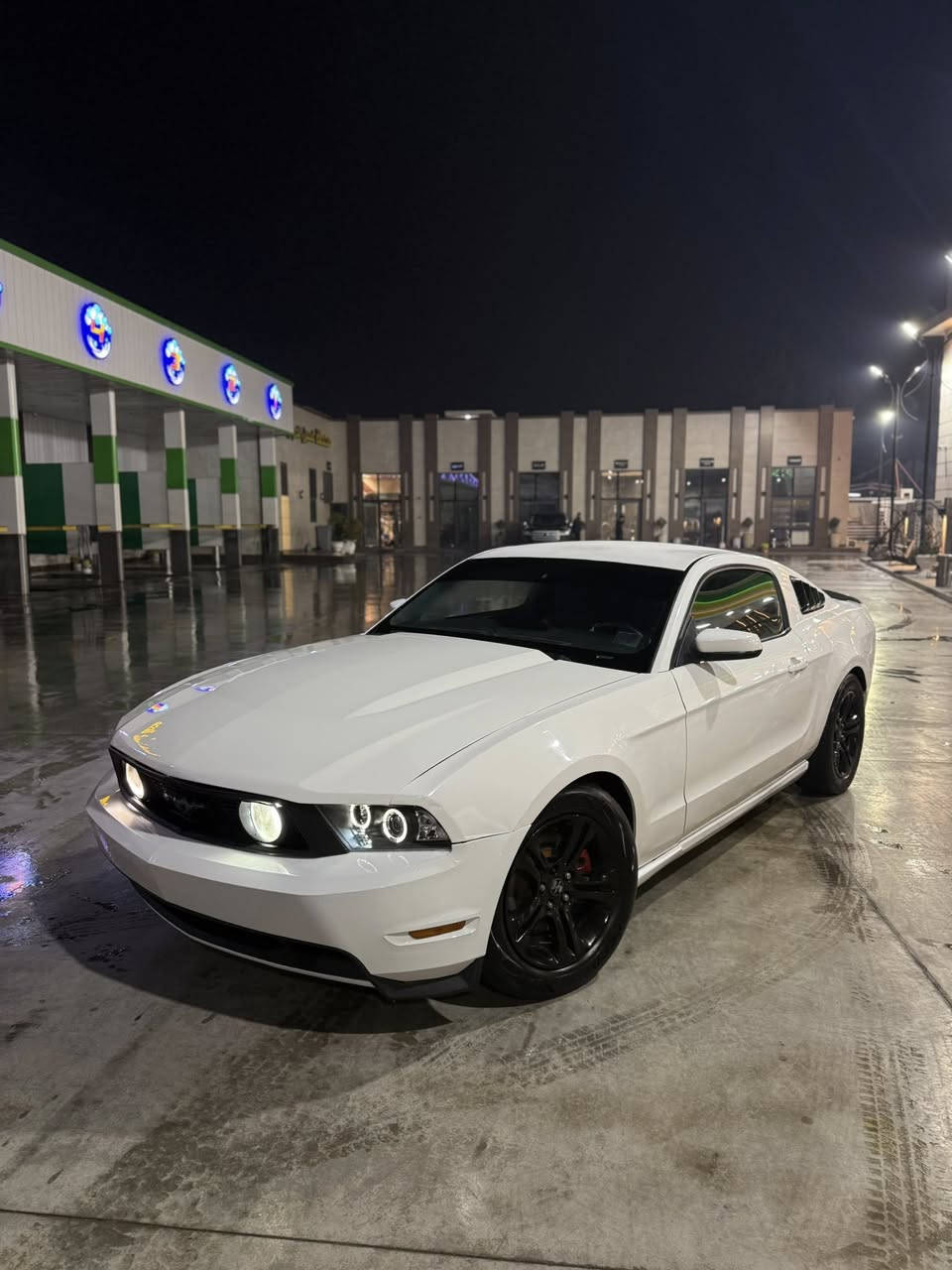 سلام عليكم للبيع فقط 
بدون مراوس 
فورد موستنك 2012 رقم كربلاء الماني تحويل مباشر
لوحاتهه مشادهن موجودات بداخل السياره 
حادث امريكا قطعتين جاملغ وبونيد وهنا بيهه باب وجاملغ خلفي نفس الصفحه يعني صفحه وبونيد صبغ  سياره مصروف عليهه وناصبه ماشالله بالعافيه عليه الي تكون من نصيبه

عنواني بغداد شارع فلسطين 
سعر 86 ورقه 
***********
