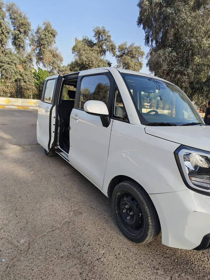 كيا راي 24 فول كهرباء رادا تحديد مسار  تمشيك 300كيلو متر السرعه 160 بيه حادث بسيط رقم بغداد مكان السياره الدوره السعر 125$وبيه مجال قليل ***********
