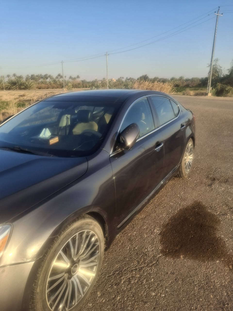 كادينزا 2014 فول مواصفات سياره جاهزه مابيها نقص تخم تاير جديد محرك وكير خير من الله بيها اكثر من قطعه صبغ ابيعلك حزام السياره مستعجل على بيعتها عندي ضرف أريدها ب٩٠ ورقه مكاني بغداد الغزاليه ***********
