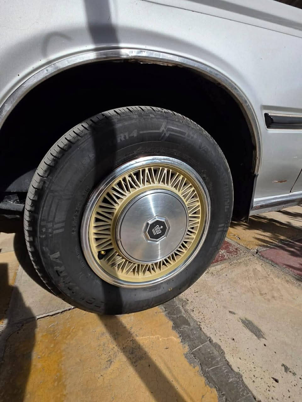 السلام عليكم
سوبر 1982
رقم نينوى
سيارة باسمي مشروع وطني تحويل ثاني يوم
كير ومحرك اكسل جعمقه صدر محوره بالكامل بطه
بدون صبغ على وضعها 
السعر 50 قفل قفل قفل 
تخابرني تجي تفحص وتاخذ 
***********
