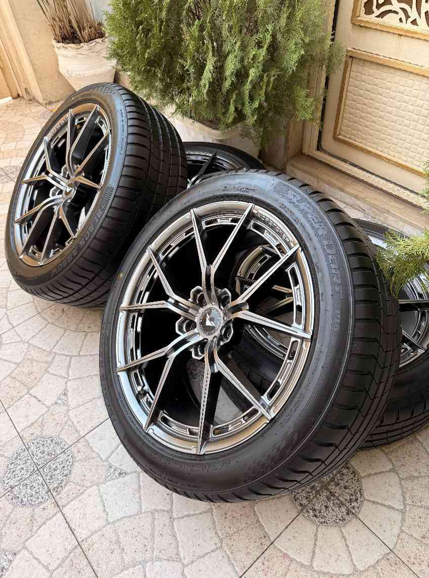 تخم ويل و تاير 19 سبورت جديد بسعر  مستعمل سعرر جوه سوك كله تخم ويل روعه جوكر ترهم جميع انواع سيارات سعرر (490$)  دولار 
للبيع تخم ويل و تاير حجم 19 سبورت جديد جوكر ترهم جميع انواع سيارات منهم ( موستنك .كمارو. GLi. پاسات .تويوتا.جارجر. جالنجر. اوباما . هوندا . كيا . فولستير.)) بعد انواع سيارات ((🔴تخم جديد مستخدم يومين فقد اذا بيه جلخه وحده اوو حجر بل تاير انطيك ببلاش )) 4 حساسات بيهم بلنص جديد يعني بس تشد بسياره سعرهم ((490$)) دولار للاستفسار خاص اوو اتصل بهذا رقم 
***********
واتساب موجود بيه 24 ساعه اني بلخدمه دهوك, العراق
