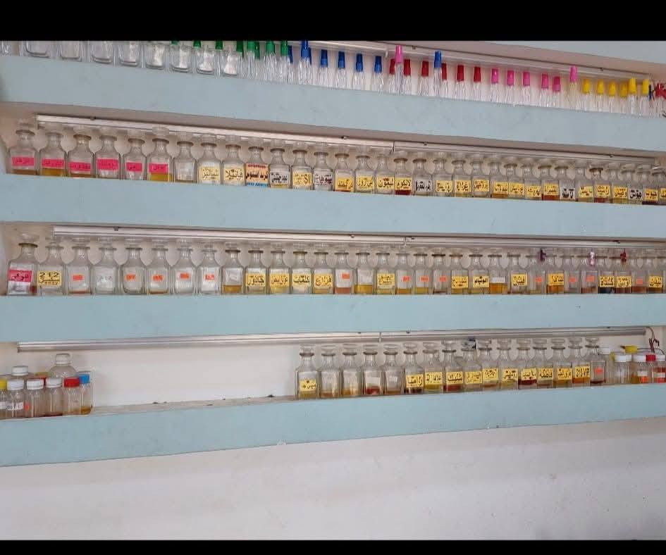 دله عطور للبيع هنه عطور بيهن مكاني نجف شراي يجي خاص ١٠٠ دله وبطاله عطور ابو كليو ٥٠ بطل 
***********
