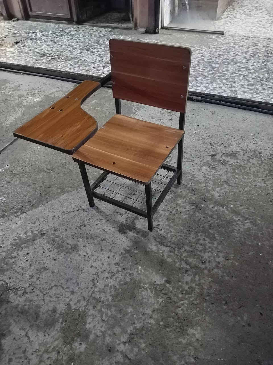 بغداد العبيدي الراسه قرب مدرسه دار العلم ***********
