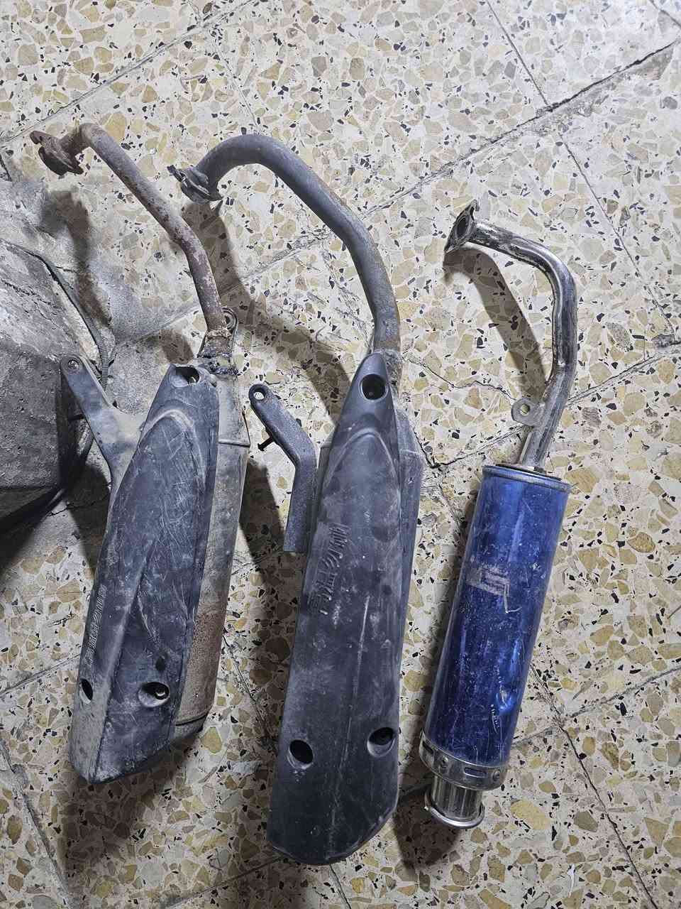 وحده مكسوره  وثاني جديد مستخدمه شي قليل وثانيه نضيفه
كلهم 35الف بغداد مدينه


**إذا كنت صاحب هذا الإعلان وتريد حذفه لأي سبب، رجاءا أرسل رسالة إلى الدعم الفني**