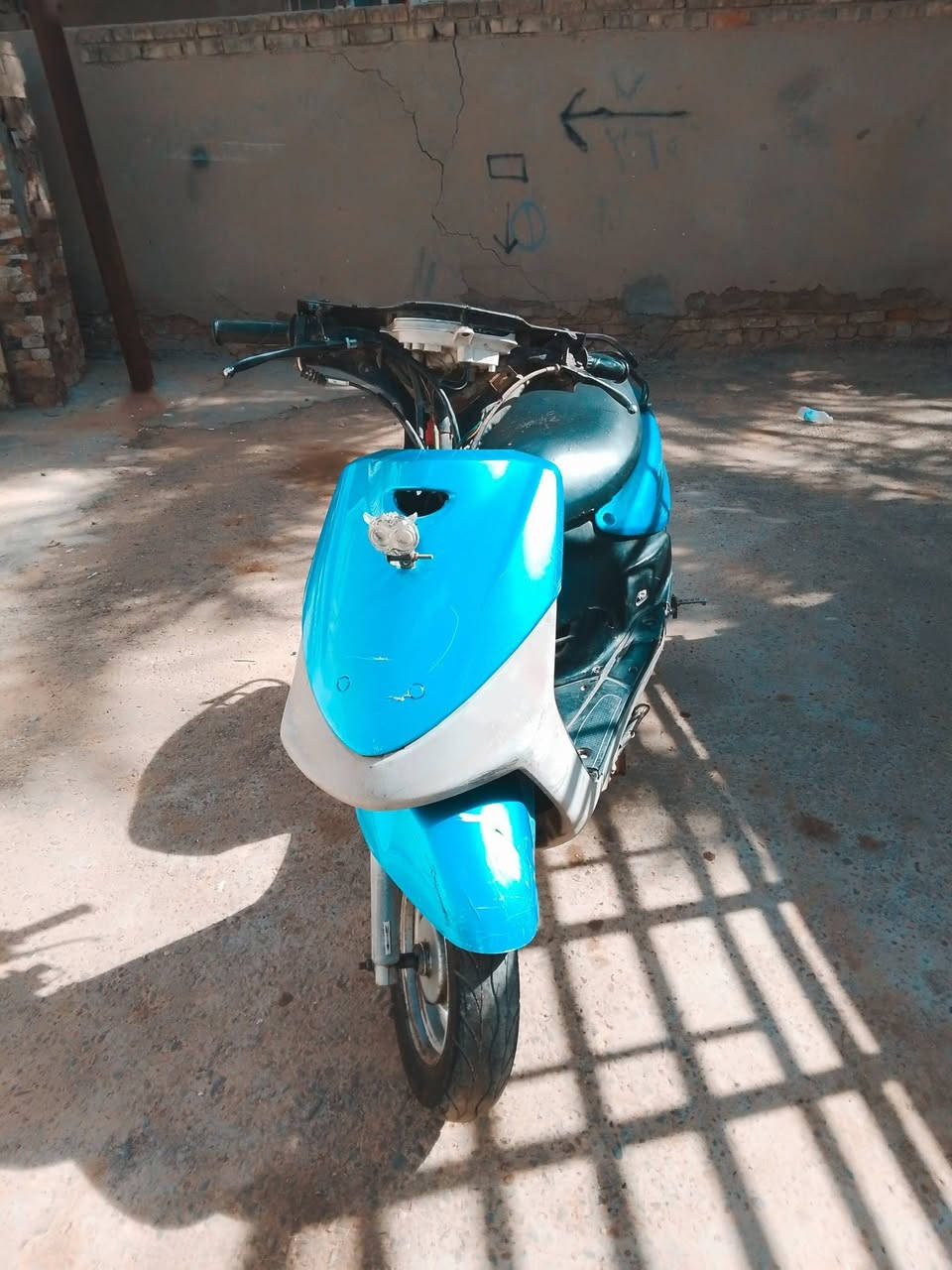 سلام عليكم 
دراجه ماكس جقمه نضيفه كلشي نضيف وشغال كابريتر جديد محرك نضيف كهربائيات شغاله سعر 350 وبيه مجال عنوان بغداد السريدات رقم. *********** غير متواجد على الفيس
