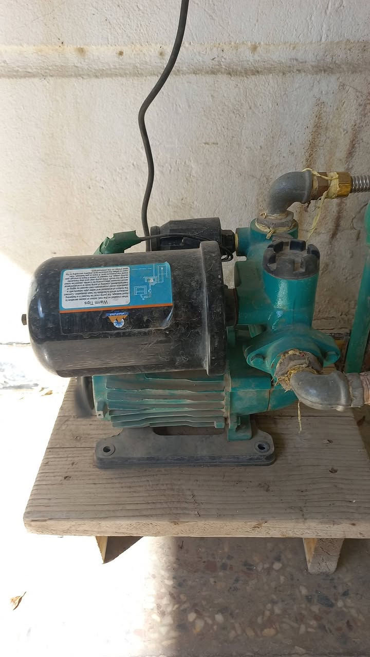 ماطور ماء نظيف كلش مستعمل أخذته ٦٠ أريده ٣٠ بي مجال بسيط مكاني زراعي سبع ابكار  وتساب *********** او مراسلتي خاص
