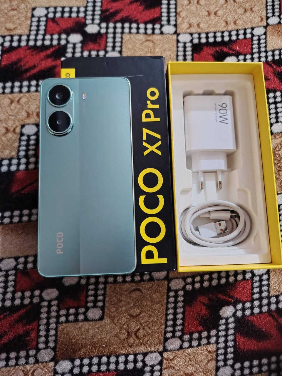 سلام عليكم
بوكو X7 برو 5G
ذاكرة 512 ورام 12+12
ببجي 120 فريم🔥
استخدام جداً بسيط
كامل ملحقاتة الاصلية 
فقط نمش بلظهر بسبب الكفر 
السعر 345 الف وبي مجال بسيط 
العنوان البصرة القبلة للأستفسار ***********
