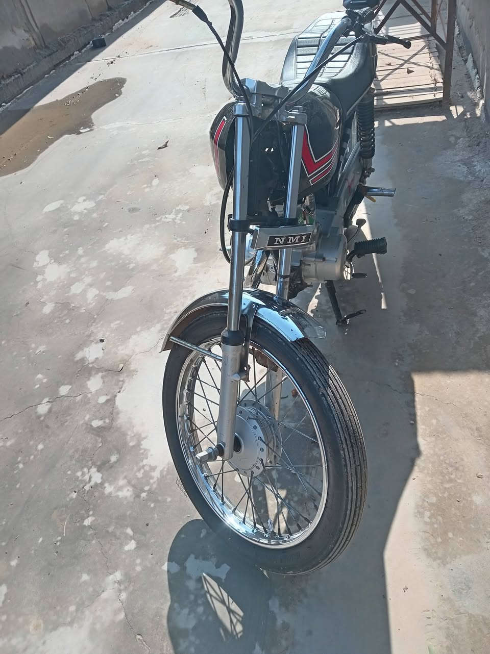 سلام عليكم دراجه بدون غسله تعميره مامفتوحه شلع بيه نهضه شك الكاع الشراي بل خدمه متوازي عله بيعته مكاني الدوانيه عله طريق السنيه يم معمل كاشي الشراي يتصل يراسل ***********
