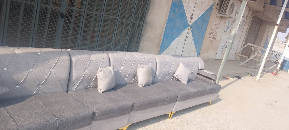 ديوان 4قطع جديد سعر 225امغربه ***********
