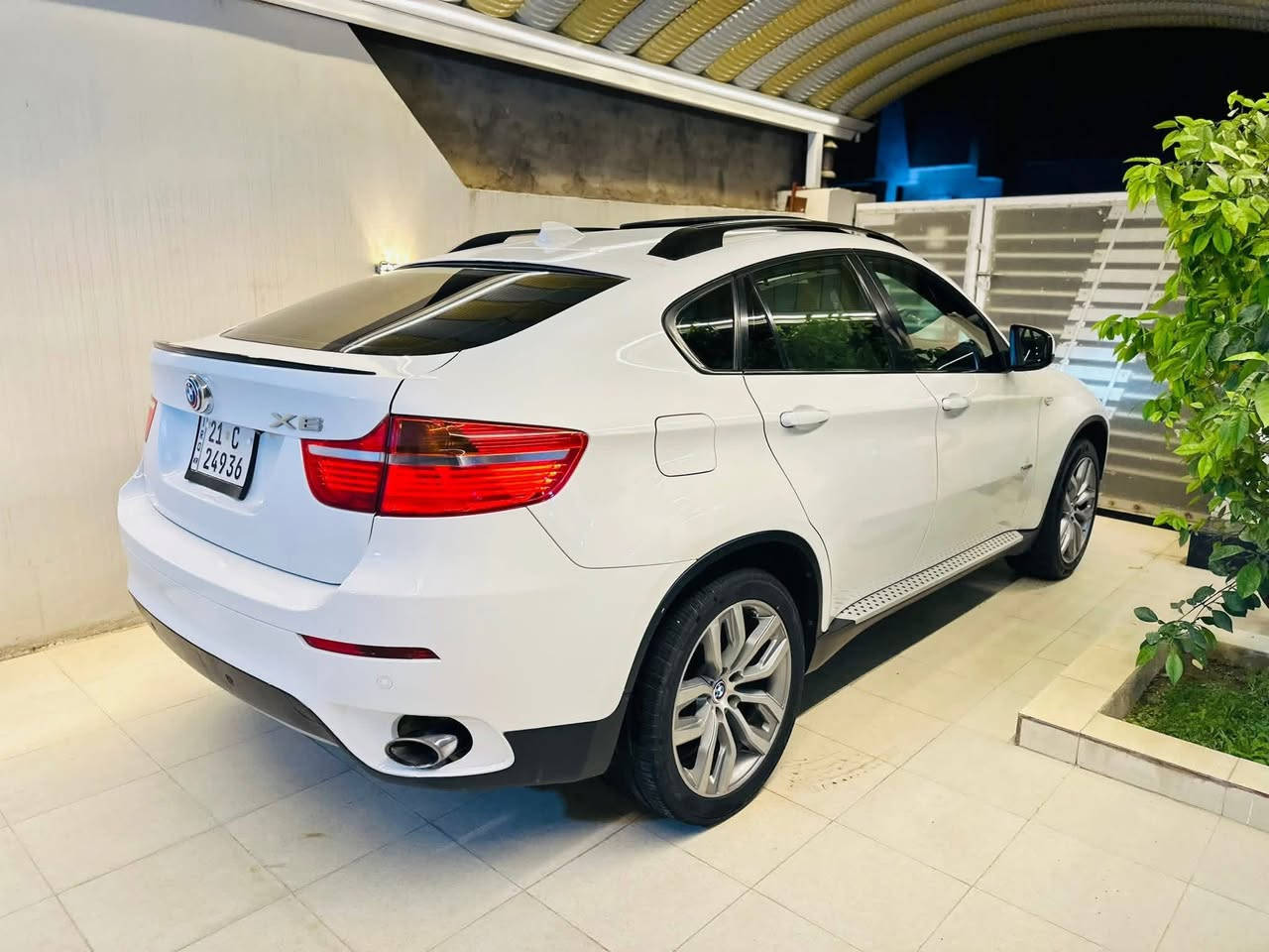 BMW X6 3.5  2009
--------------------------
#السعر : اتصال ☎️ مناسب. !! 
‏
#رقم الهاتف :-*********** واتساب  

#رقم السيارة : سليمانية دولي 

#مكان السيارة : كربلاء 
----------------------
للبيع او مراوس ب نيسان بترول فقط
بي ام  X6 موديل 2009 
حجم 3.5 6 سلندر توين تيربو المرغوب. 
  سيارة خليجية الوحيده من خواته هاي النظافه
سنوية +هزة جديد سيارة مكفولة 
بدون ضربة وصبغ وتبديل كفاله 
سيارة فول فووووول مواصفات
تفاصيل 👇🏼👇🏼
1_ بصمة 
2_محرك 6 سلندر  ✈️⁦⁩+كير مكفولات ⁦
3_تبريد شغال قطعتين ❄️ 
4_سلايت 
6_مراية داخلية+جانبة عاكسة 🔍
7_مري شفط ⚔️
8_ كشنات كهرباء  +ذاكرة خزن  
9_بردات جانبية✨
10-لدات انارة داخلية 💡
11-شاشة جبيرة 🖥
12-داخل اوف وايت 
13-انارة ترحيب 🔦+ أناره علامة BM أبواب 
14_ كاميرا خلفية 
15-حساسات امامي خلفي  
16-ويل حجم 20 تو سايز  +تخم تاير جديد 
17-صدر امامي خلفي جديد  ⚔️⁦
18-اوتو هولد ⚔️ 
19-لايت زنون داينمك  
20-ستيرن كهرباء مع خزن ذاكرة 
21-شاشة اعطال 
22_هاند بريك بصمة 
23- كزوز رياضي بلادي
24_شفتات ستيرن 
25_جنطة كهرباء  
26_دخول ذكي 
27_زراك لايت 
28_تشغيل بدون مفتاح 
29_فان خلفي منفصل
30 بعد بيه هواي مواصفات ما ذاكرها 
اتصال ☎️ سيدعلي ***********
سعر اتصال ☎️ سعر مناسب  
سياره جديده بمعنى الكلمة
----------------------
