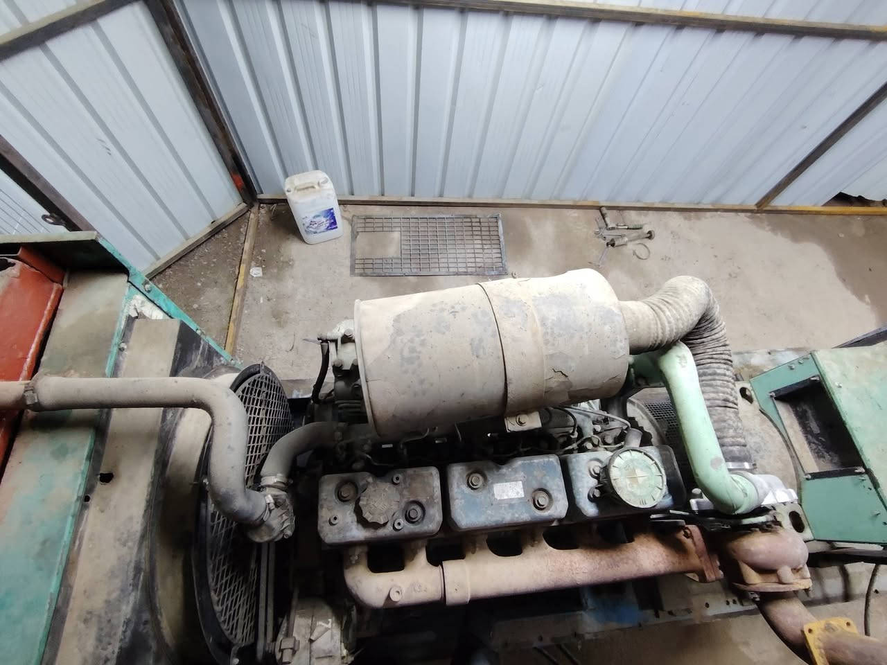 السلام عليكم ورحمة الله وبركاته مولده دايو دوزان مكفوله من بدايه للنهايه شرط ما مفتوحه ابلاديه شركه لا تبخير ولا تنقيص 170كيفي 6سلندر تشغيل ذات اتو يحتوي عل تانكي 180لتره اي استفسار عن المولده ***********متواجد واتسا٦و الاتصال فقط
