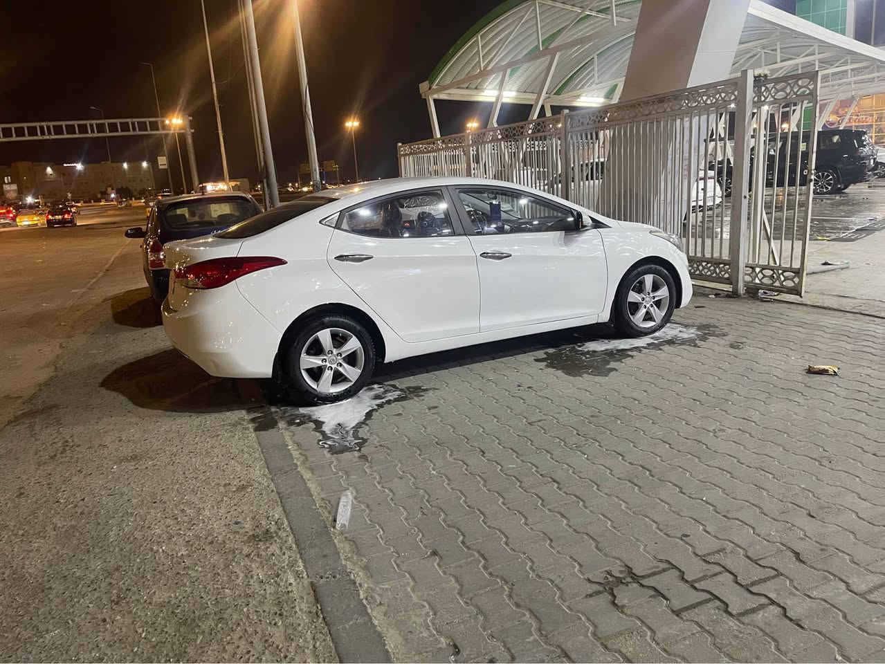 هونداي لانتره وارد كوري مديل 2012 مكينه دوش 1600 حداديه جديده تخم تاير سياره آي نقص مابيها مكفوله من الضربه وتبديل كوري معروف ماينكفل من الصبغ سعر 98 مجال قليل كلش رقمي *********** شراي يتصل البصرة, العراق
