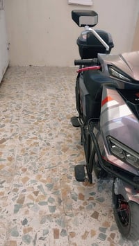 سكنس • شحن • ٦بطاريات
