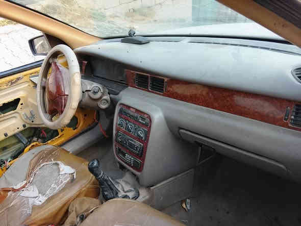 السلام عليكم سمند للبيع موديل 12 رقم بغداد صدامي سنويه عظم عاج سنويه نافذه ب 21 مكينه كايمه ابيع كوم حديد مطلوبه هيئه 600 الف غرامات ماعليها علمشتري أتعهد بس بتحويل صاحبها جاري بسمه السنويه والباقي كوم حديد السعر 12 وبيها مجال مكاني بغداد اليوسفيه الشراي يتصل ***********
