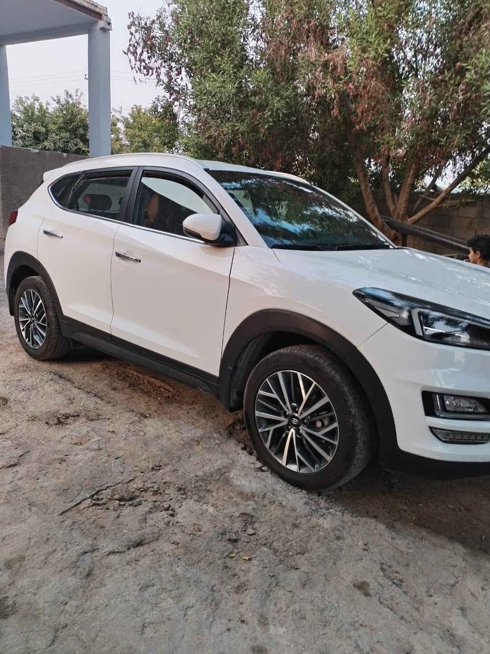 السلام عليكم
توسان 2020 جيكي 🚗
وكاله الكاصد 
‏🆎فول موصفات عد بنورامه
❗️بصمه
❗️شاشه ديوكس 
❗️اناره دشبول وارضيه 
❗️نظام ايكو
❗️حساسات امامي خلفي
❗️تبريد قطعتين
❗️تخم تاير جديد 
❗️غرفه احتراق بلكات فيت بام نوزل شركه
❗️كير ✅
❗️مكينه✅
❗️كراسي كهرباء
❗️شاشه وسطيه تصوير حادث
❗️كشنات جلد
❗️بصمه ابواب
❗️نضام ترحيب عند الاقتراب
❗️لد امامي وحواجب مازدات زنون 
❗️يدات نيكل+لد يدات 
❗️مكينه 2000دوش 
❗️شحن لاسلكي 
ماشيه 75  الف  بعده بريحه الشركه 
السياره ب اسمي رقم انكليزي بغداد 
السياره بيه صبغ بنيد أثر وسونار مرفق ويه المنشور تكشير صبغ بدون ظربه  وداير جاملغ  
تراي زيرو وسياره كلش جديده نقص برغي مابيه وربع متصرف عليهه السعر ١٧٢ وبيهه مجال 
الاستفسار ***********
