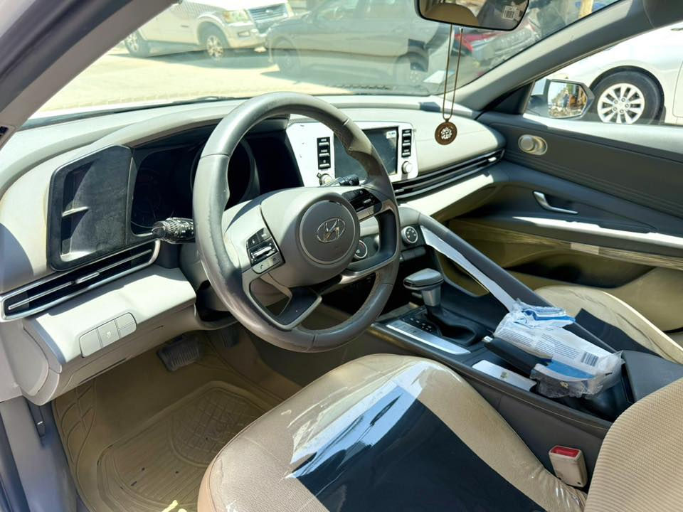 السلام عليكم
النترا 2023 خليجي مكينه 2000 لاطخه لاصبغ لابارد ماشيه 60 الف فتحه بصمه شاشه مري شفط اشاير بالمري قطعتين تبريد السياره بسمي مكانها بغداد السعر 170 للاستفسار 
***********

