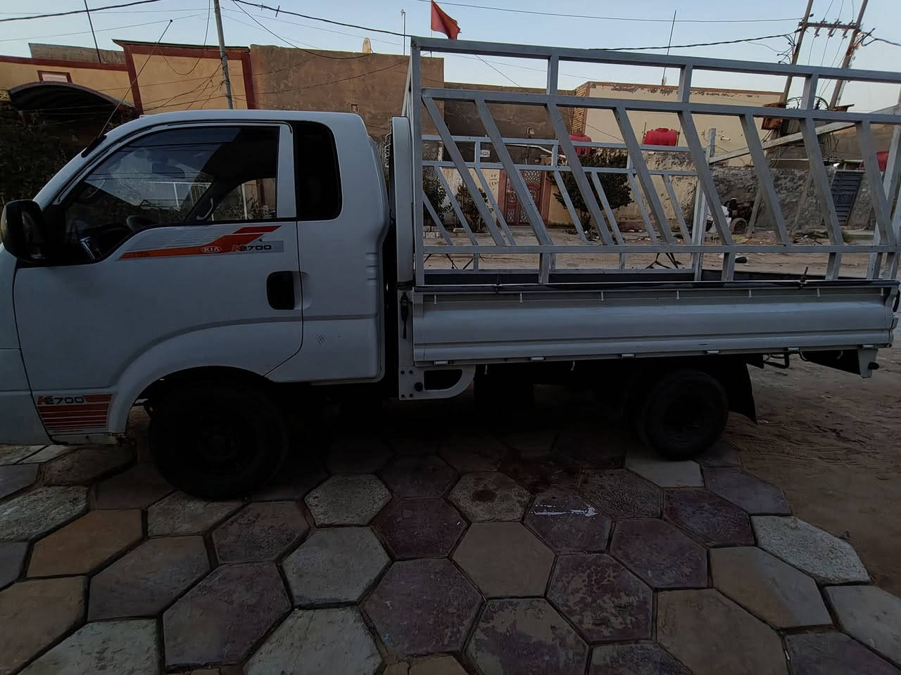 سلام عليكم كيه تك تخم تاير جديد حداديه جديده  مكينه بيه خيط بخار مكفوله من ضربه  ومن صبغ السياره بسمي ثاني يوم مداور  رقمه  بابل         مكاني نجف ناحيه الحيره ***********
