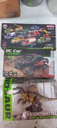 ديناصور تفاعلي • اصوات ودخان • تحكم وايرلس