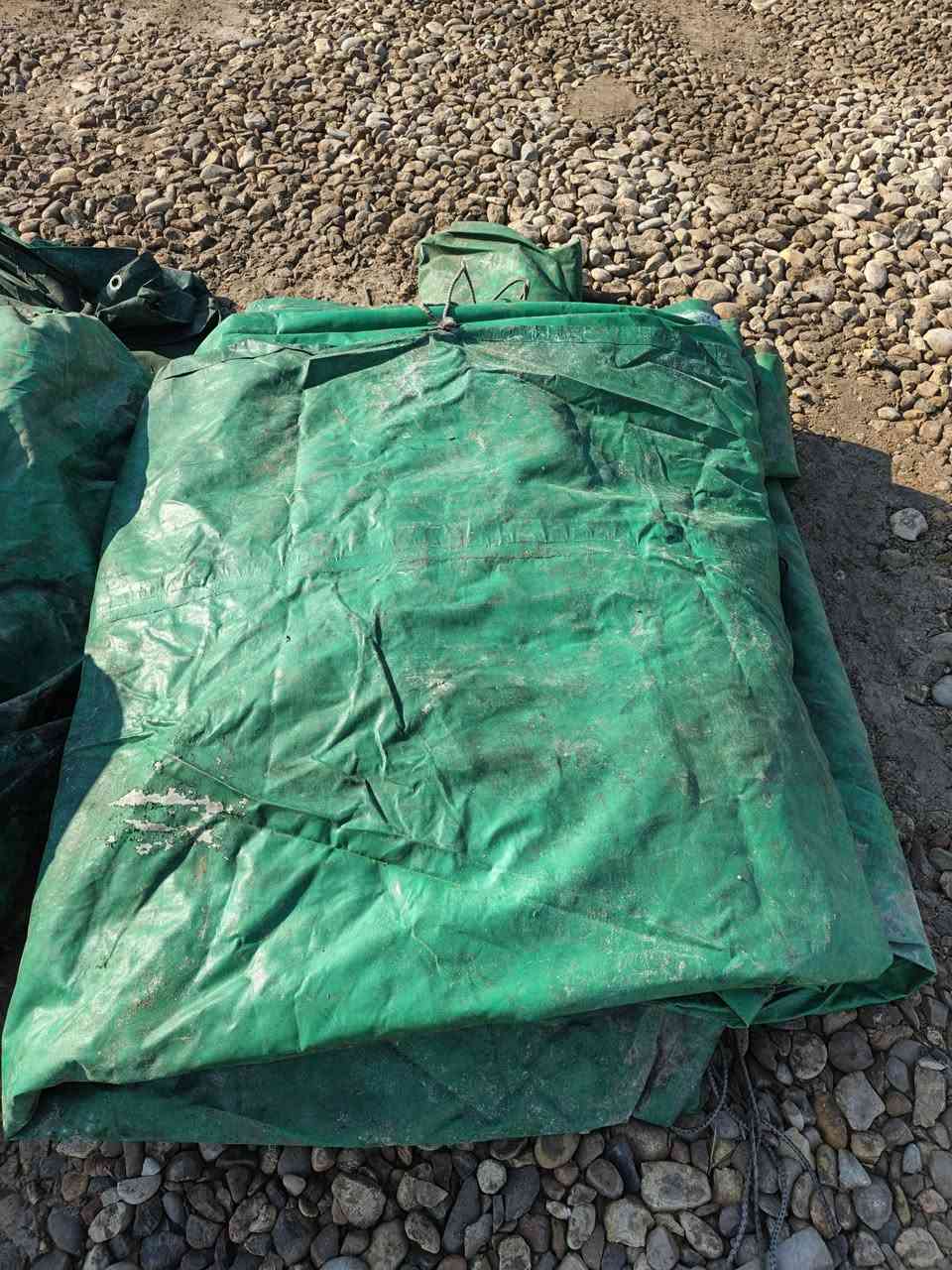 على بركه الله وصول وجبة جديدة چادر وزن ثقيل طول ١٢متر وعرض ٤متر مطري درجة أولى باله نضيف متواجدين شارع المعارض مجمع الاخوين للاطارات الزراعية
فاروق ***********
فاروق ***********
علي نوري  ***********
علي محسن ***********
خصم لاصحاب المواكب الحسينية
