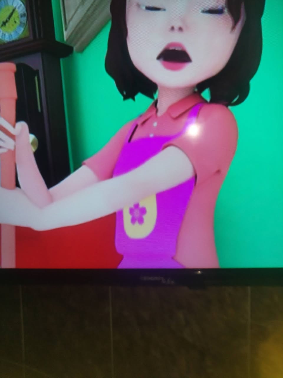 للبيع تلفزيون. حجم 32 شغال شرط اي عيب مابي ماواصل تصليح بسعر 75 انترنيت. /***********
