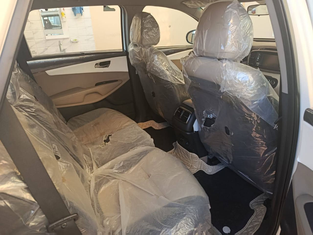 كيا سورنتو 2019خـليـجـي
مكفوله من الضربه وفقط شخط بسيط 
رقم ديالى بسمي ارقام جديده وهزه جديده وسنويه
مواصفات
بصمه 

باب خلفي كهرباء  
نضام بريك ابي اس 
لدات اماميه خلفيه
لايت زنون
كامره اصليه دواره 
حساس امامي خلفي اصلي
كشنات جلد 
كشنات كهربائي  2
شاحن وايرليس
3قطع تبريد
لد امامي بكلايت لد
شاشه كار بلي اصلي 
كروس سرعه
تحكمات ستيرن
اريل انفكيشن
سبعه راكب
ويل كب نيكل
بصمه تشغيل وابواب 
6 سلندر  م3500  مامفتوح بلادي
8كير مامفتوح بلادي   
ترحيب  
كامره دوارة      
مري شفط    اشاره بالمري مرايا اتودم 
برادات بلاديه 
شاشه كبيرة 
فول تحكم استرن 
اربع انظمه قياده  Sport  eco cimfort   smart 
كشافات ضباب رباعي
علامة بالدواسه 
السياره جديده جدا جدا مكفوله من الضربه والصبغ وهذا الفديو للتوضيح اكثر  السياره جديده ماشيه ١٣٩  الف حقيقي
السعر 260
الرقم ***********
