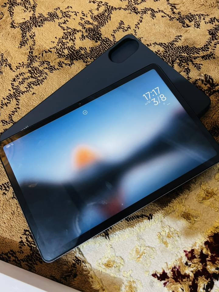 السلام عليكم
النوع /ايباد ريدمي
ذاكره /128
بطاريه /10000ملي
معالج /Hlaoo100gالترا
اعطال/0
نظافه 100/100
كاامل ملحقات 
استخدام اقل الشهر 
سعره 170الف 
مكان/ناصريه مركز قرب جامعه العين 
للاستفسار ***********
واتساب ***********
ملاحضه الايباد ياتي بنظام الفيس ايدي
