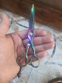 متاح مقص ستعمال قليل ٠٧٧١٣٨٧٢٦٩٢
