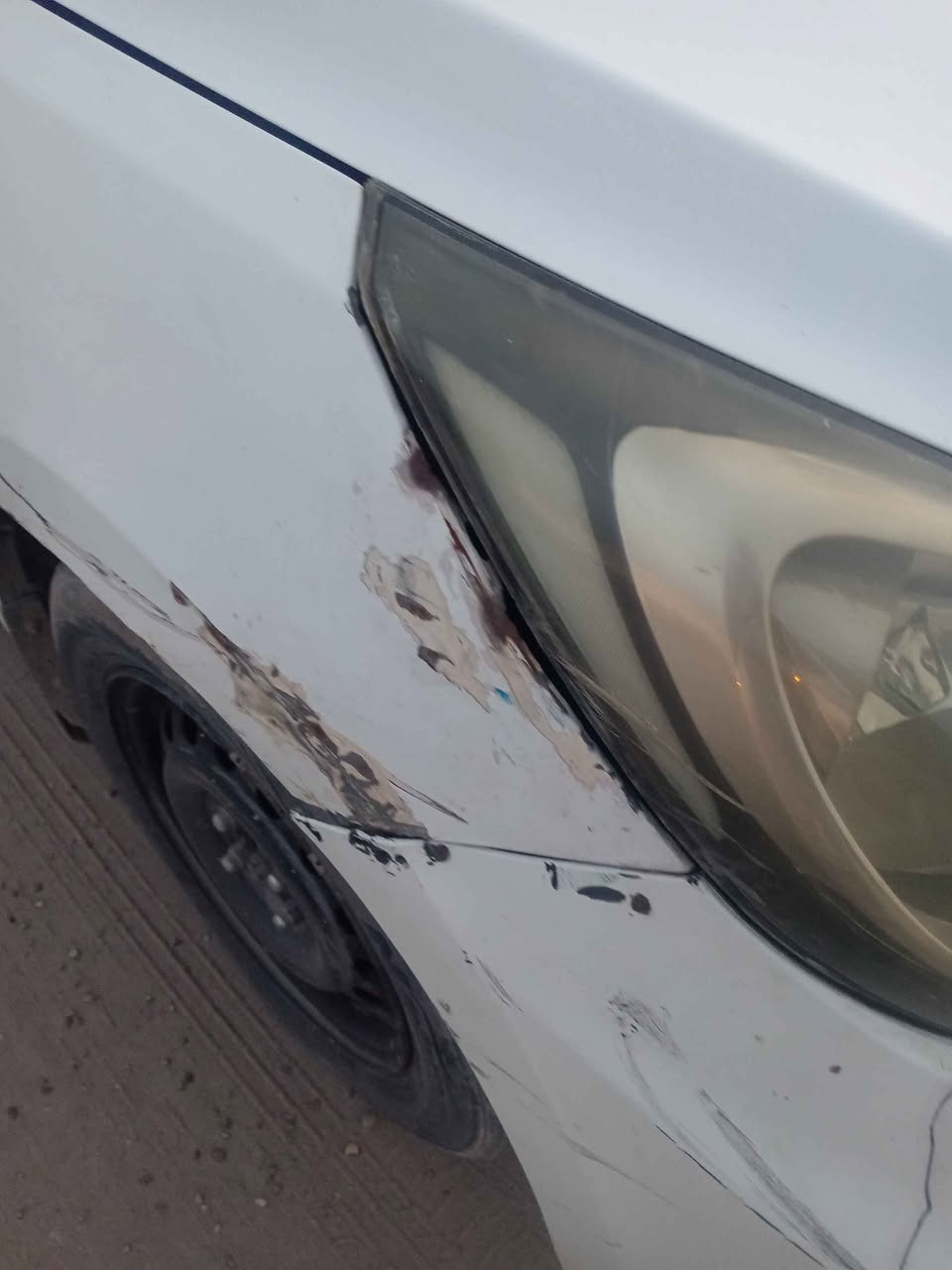 السلام عليكم اكسنت 2015 خليجيه محرك 600  مشدودله منظومة غاز الضرر موضح بصور وبيها كرت بجنطه محرك و كير مكفولات بدون دواخل السنويه بعدها ماساقطه السعر 105 وبيها مجال للشراي *********** النجف, العراق
