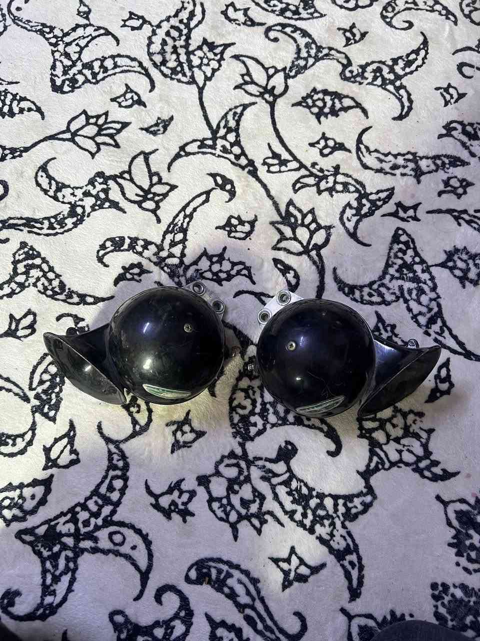 السلام عليكم شباب هورنات يوكن ماليزي مو تجاري برغي صفح  دكتهن حلوه جاهزات كبل شهدهن السعر 75 وبيهن مجال وهاذ رقمي ***********
