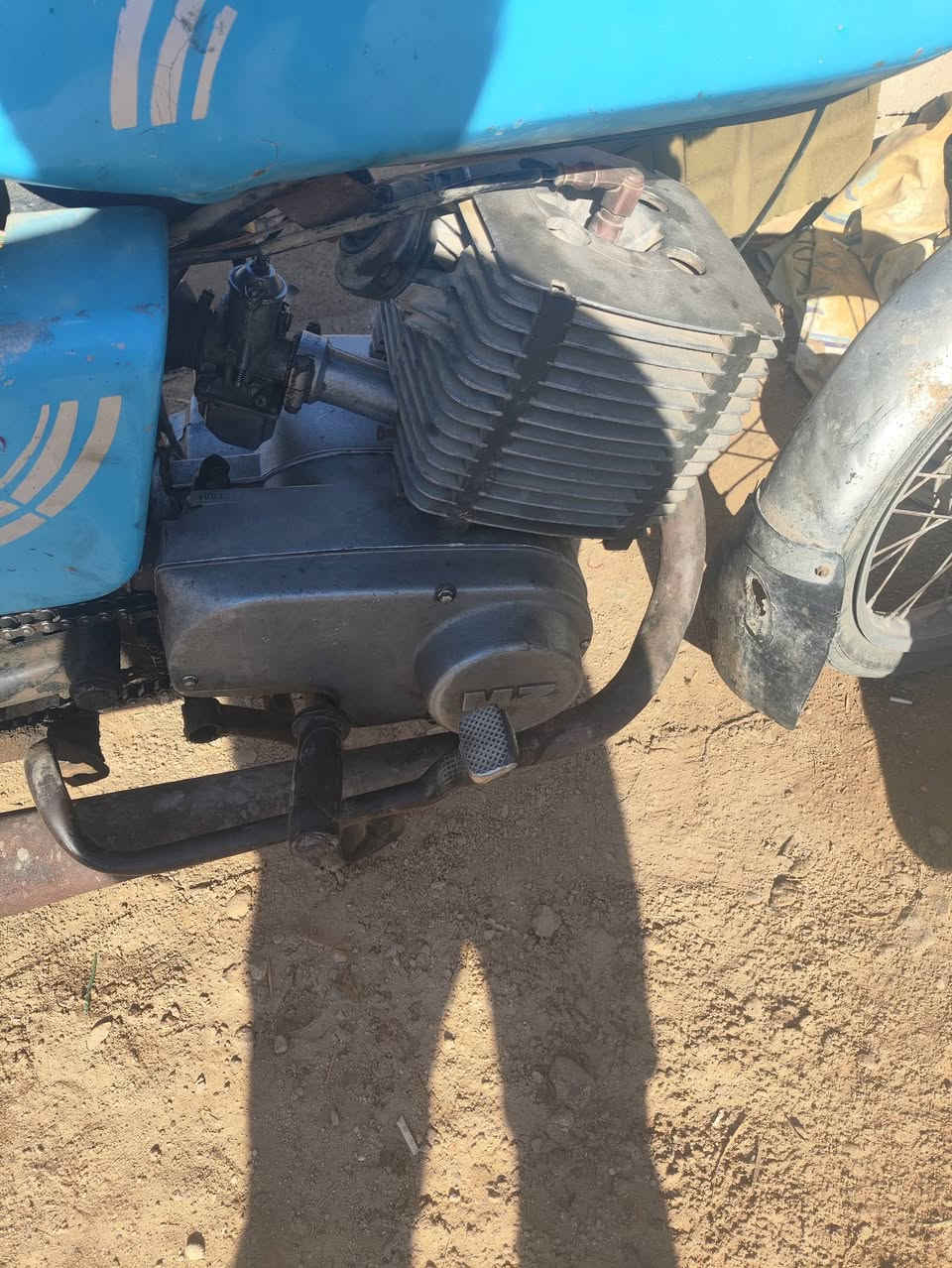 مطار امزح للبيع مراوس اذا اكو سايم عيوشه سعر 700 نريد يتواصل وياي هذا رقمي على الواتساب ***********
