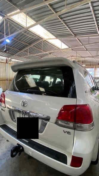 السلام عليكم 
معرض حجي جواد

للبيع 

لاندكروز موديل 2011 ستينيه اصل رقم بغداد انكليزي فول مواصفات 1ع1 محرك 6سلند مامفتوح

ملاحظه : كفاله عامه ماعده الدعامية الأمامية مبدلة شرط تفحص سونار وين ميعجبك

مكينه وكير وحداديه جدد تخم تاير و السياره اي نقص ما بيه و تحويل ثاني يوم و تبريد ثلج السياره مال جناي وترايه كلش حلو

رقم السيارة : بغداد انكليزي 

السعر : 350 ورقة و بيه مجال 

العنوان : بغداد الحبيبية مقابل ملعب الحبيبية 

للاستفسار اكثر الاتصال على الأرقام التالية 

‏‭0771 177 9511‬

‏‭0770 296 4916
