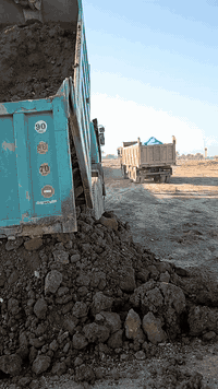 السلام عليكم تم بعؤن الله فرش التراب الئ منطقة التاجيه الطابو صرف مقاطعه 9️⃣ ؤاحالتها إلى قسم المشاريع

***********
