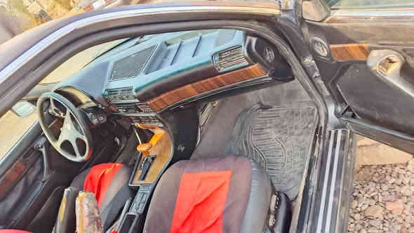 سلام عليكم
بي ام 735 
اصل1991
سياره
 جاهزه تخم تايرات كير كايم محرك جديد 
سياره مال جناي بدون ضربه ولا صبغ وضع شركه
صدر نضيف  سياره كله شركه فول مواصفات اكشانه كهرباء  
رقم نينوى انكليزي  جديد إلى 30مشروع وطني 
السعر 28 بيه مجال 
بيع او مراوس 
#لتواصل👇
‭
***********
