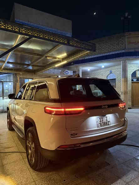 جيب لمتد بلاص 2024 مكفوله كفاله عامه وكاله هارلم ضمان ماشيه الفين كيلو زيرو بعدها السياره فول مواصفات السياره السعر 460 العنوان بغداد الرقم ***********
