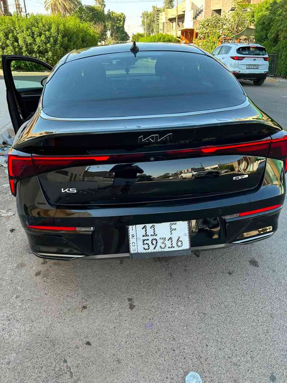 السلام عليكم كي فايف موديل 25 حادثه جاملغ وشويه بالبنيد تصليح درجه اولى كله اصلي سياره ماشيه 13 الف كيلو دخول جديد بسمي كلوب دشبول كله طافي مابيه نقص جاهزه سعره 175 وبيه مجال مكانه بغداد البياع بيع او مراوس مع عالي ***********
