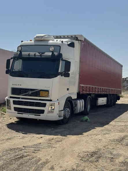 فالفوا 2003 رقم الماني اربيل جديد هزه براد  سنويه جديده باسمي شخصيآ

  اربع خطوط عرجه كير اوتماتيك هاف 3 طگات نضيفه كلش السياره اي نقص مابيها عل اخر حبايه امانه الله 

عربان كرونه 2013 مربوطه كامله بل كارتون بعدها  جديده وبيها محجر متر داخل الجادر

السعر 3 دفاتر 

رقم التليفون 
***********
