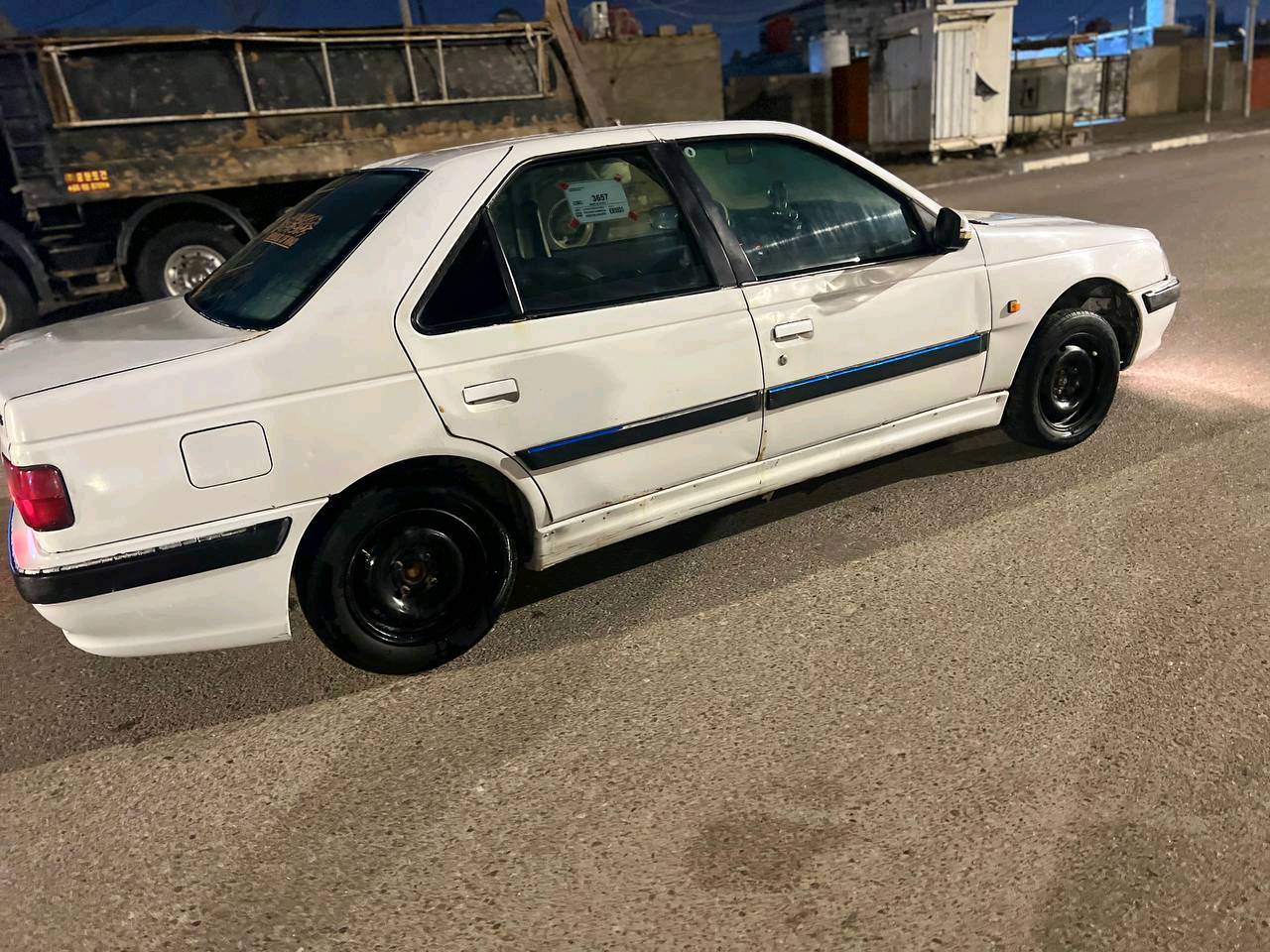 السلام عليكم بيجو بارص مديل 13 مكينة كير حلوات البدي شوف العين السعر 35وبيهة مجال حك الجية رقم الهاتف *********** واساب فقط