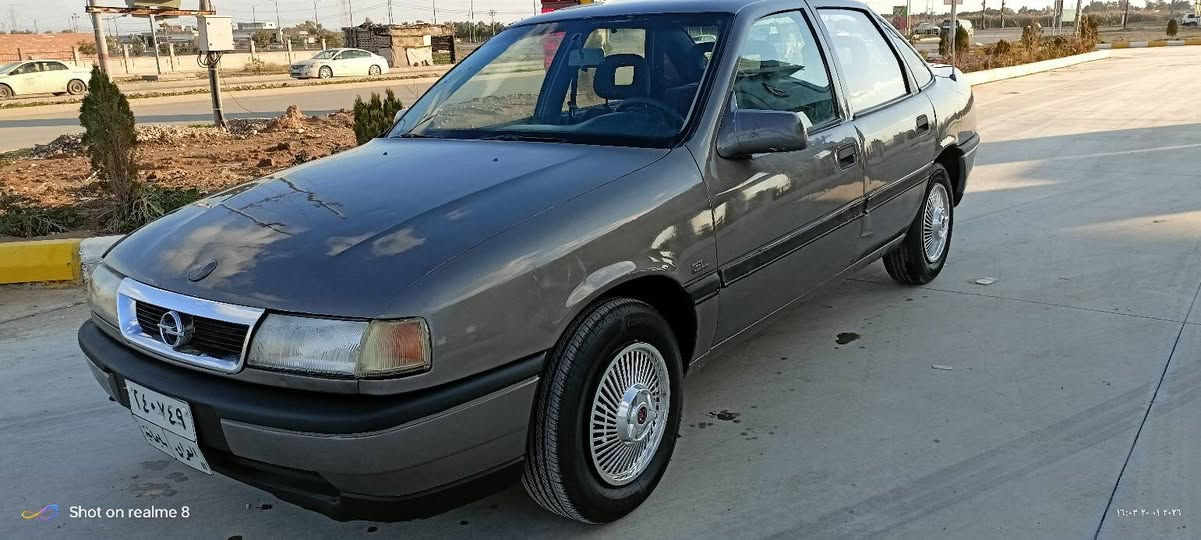 اوبل فكترا موديل1990 إسلاميت بدون ضربه سياره مابيها اي نواقص من دعاميه للدعاميه ابشرط تحويل وغرامات كير محرك ابشرط محرك 16 قايش عريض كير عادي مكينه لا صرف ولا بخار كهربائيات كلها شغال سعر 37  سياره مال بيت العنوان كلار 
***********
