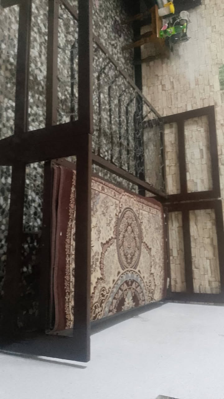 ثلاجه 24قدم  180جرابي انكليزيات 120يتحملن وزن 300كيلواشازلونه مال غرفه جديده 50 وبيها مجال براد 50نضيف جدا مستعجله على بيعتهم زعفرانيه


**إذا كنت صاحب هذا الإعلان وتريد حذفه لأي سبب، رجاءا أرسل رسالة إلى الدعم الفني**