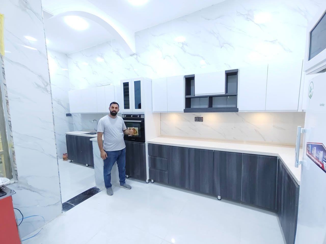 🔥 تخفيضات السنة الأقوى وصلت! 🔥
يسرّ مطابخ الابراهيمي  أن يعلن عن
✨ عروض وتخفيضات خاصة لهذه السنة ✨
على أجود أنواع المطابخ والديكورات العصرية.
✔️ مطابخ ألمنيوم
✔️ HDF وMDF
✔️ تصاميم حديثة وكلاسيك
✔️ تنفيذ دقيق وجودة عالية
✔️ أسعار مدروسة تناسب الجميع
📉 تخفيضات مميزة لفترة محدودة
لا تفوّت الفرصة وجدّد مطبخك بأفضل جودة وأفضل سعر 👌
📍 زورونا في المعرض فدك مطابخ مطابخ الابراهيمي أن يعلن عن
✨ عروض وتخفيضات خاصة لهذه السنة ✨
على أجود أنواع المطابخ والديكورات العصرية.
✔️ مطابخ ألمنيوم
✔️ HDF وMDF
✔️ تصاميم حديثة وكلاسيك
✔️ تنفيذ دقيق وجودة عالية
✔️ أسعار مدروسة تناسب الجميع
📉 تخفيضات مميزة لفترة محدودة
لا تفوّت الفرصة وجدّد مطبخك بأفضل جودة وأفضل سعر 👌
📍 زورونا في المعرض فدك مطابخ الابراهيمي 
📞 للاستفسار والحجز: [***********]
#مطابخ_الإبراهيمي… الجودة أولاً والثقة دائماً ✅
