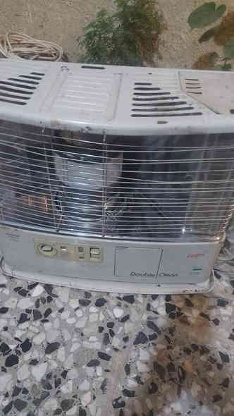 للبيع اثنينهن ب ١٠٠ مكان بغداد حي الكوفه مقابل ام الكبر الغزلان

***********
